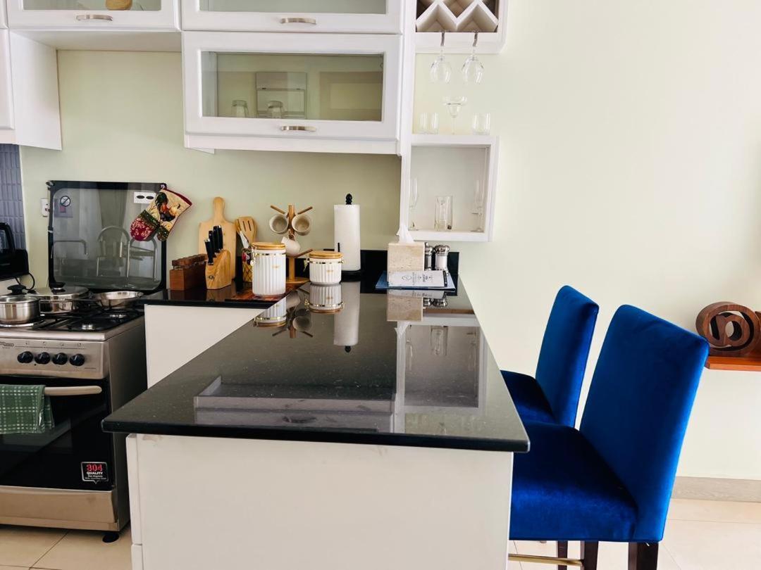 Alsander Homes Peach Bweyogerere Esterno foto