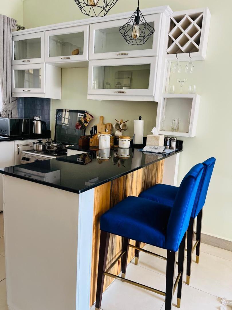 Alsander Homes Peach Bweyogerere Esterno foto